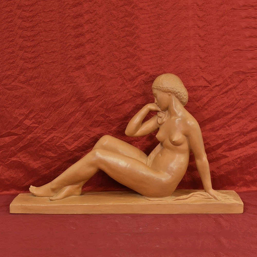 STTE82 1 art deco woman sculpture terracotta.jpg